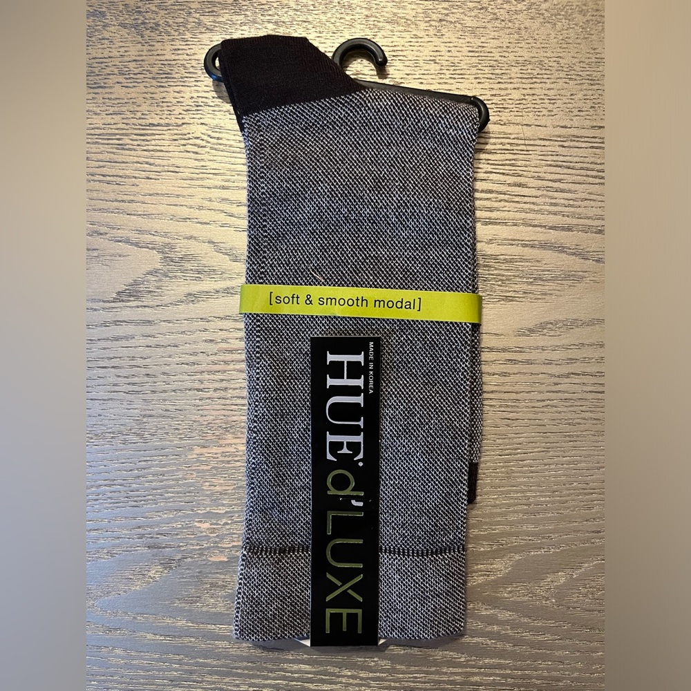 Woman’s NWT HUE D LUXE By Hue Socks.